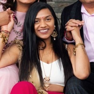 Meet your Posher, Aarti